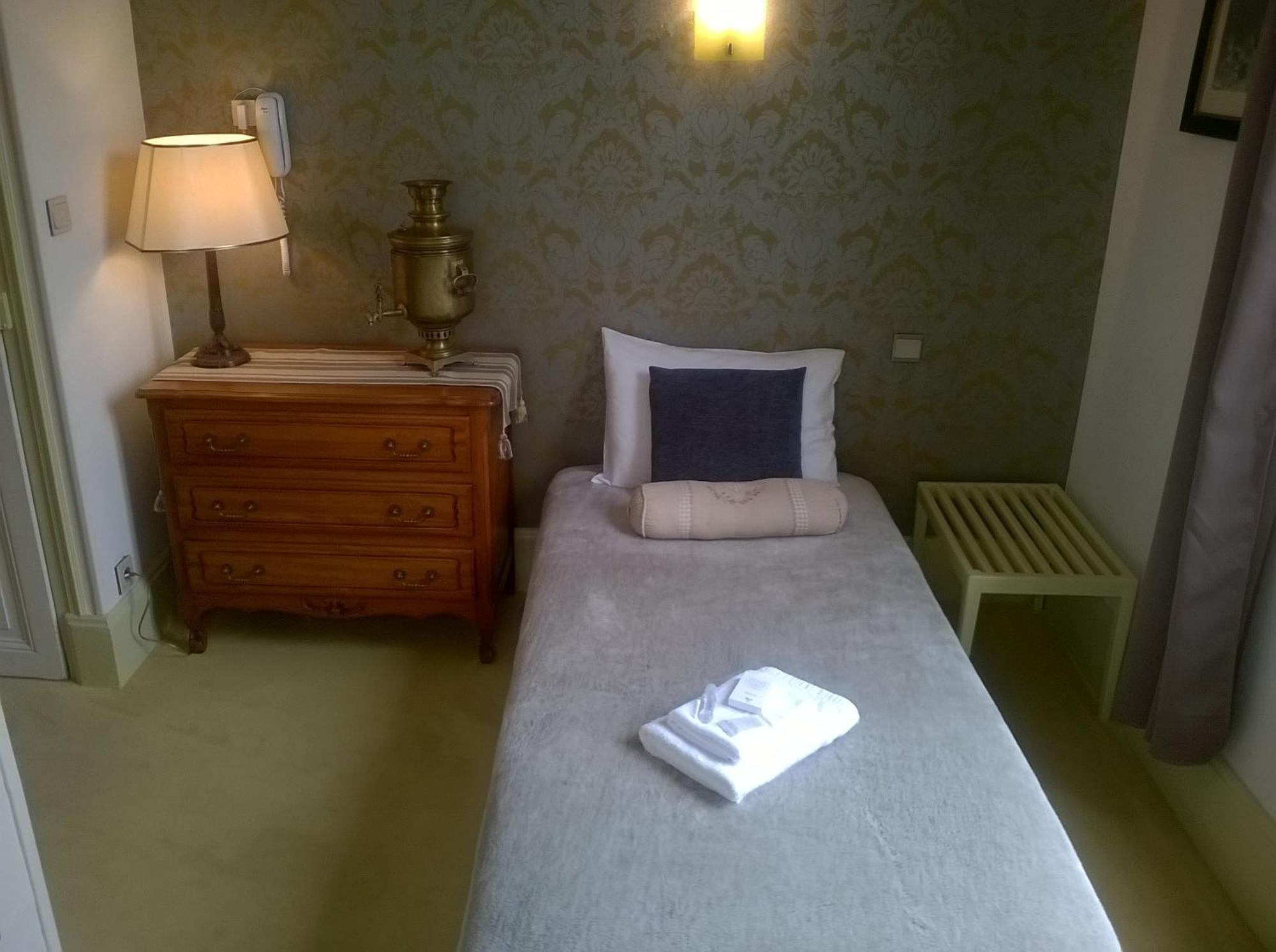 Hotel California Vichy Rum bild